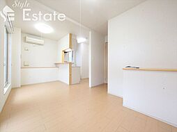 名古屋市営鶴舞線 庄内通駅 徒歩15分の賃貸アパート 2階1LDKのリビング/ダイニング