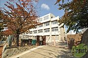 神戸市立神陵台中学校 408m