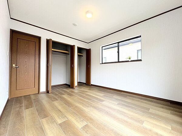 寝室を拡大表示