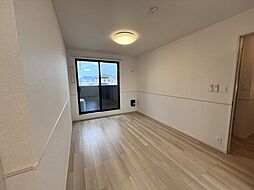 シャリティ・ベルI 2階2LDKのリビング/ダイニング