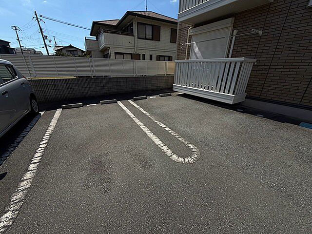 7 / 11