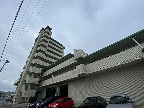 兵庫県姫路市三左衛門堀東の町(賃貸マンション2DK・3階・42.76㎡)の写真 その1