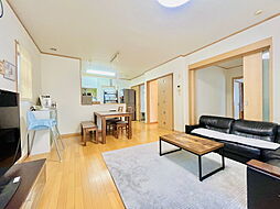 長与町三根郷戸建 4LDKのリビング/ダイニング