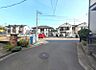 外観：前面道路です。毎日のお車の出し入れもストレスなく行えます。（2026年7月撮影）