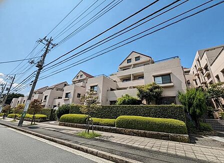 外観の美しさだけでなくそこに住まうご家族様の心地良さも最優先します。