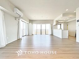 プリームスクエア本八幡 2LDKのリビング/ダイニング