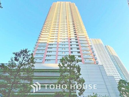 「キャナルファーストタワー~27階角部屋~」今日も、明日も、この街で、きっと誰かがしあわせになる物語が描かれていくはずです。爽快な風も毎日やさしく頬をなででくれます。