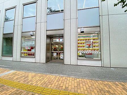 セブンイレブン文京小石川播磨坂店まで約96m