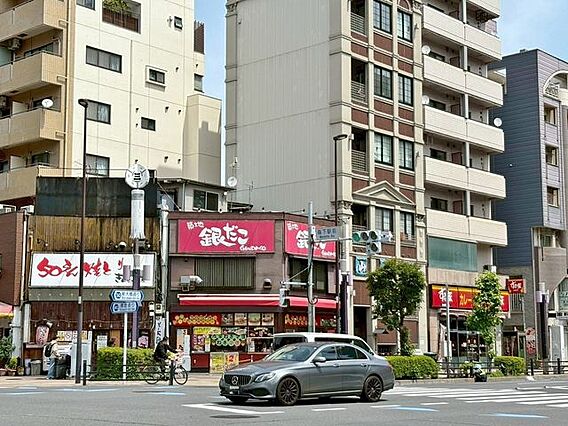 徒歩7分。銀だ...
