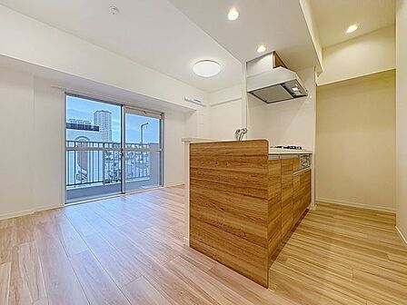 「ダイニングキッチン」オープンでのびやかな空間を生み出す広々としたLDK。家族との時間を大切にした住空間です。