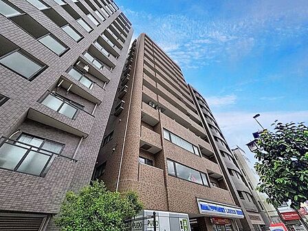 「〜ライオンズステーションプラザ大島〜」毎日の暮らしにゆとりができる「大島」駅徒歩1分。毎日の通勤・通学にも便利な立地です。