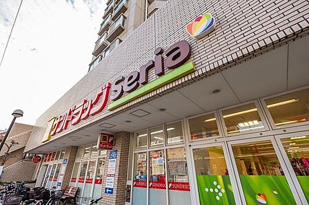 セリア東砂店　 徒歩18分。 1380m