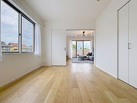 「居心地の良いナチュラル空間」お家時間を穏やかに過ごせる寛ぎの空間です。居心地の良さを実感して頂けるお部屋となっております。