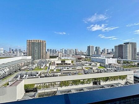 「眺望」心地よい風を感じながら、青空を眺め一息つくことのできる住空間です。