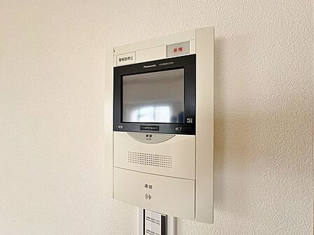 「TVモニター付きインターホン」