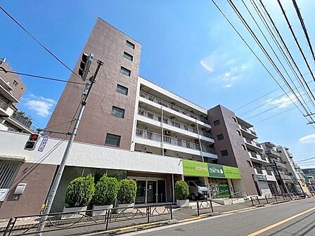 「3路線3駅利用可能」通勤通学に便利な立地です。歩いていける距離に、教育施設やお買い物施設が揃う街並み。