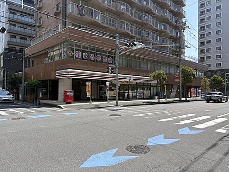 セブンイレブン船橋印内町店 220m