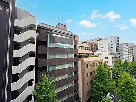「眺望」心地よい風を感じながら、青空を眺め一息つくことのできる住空間です。