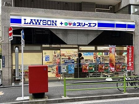 徒歩6分。ローソン・スリーエフ日本橋中洲店 470m