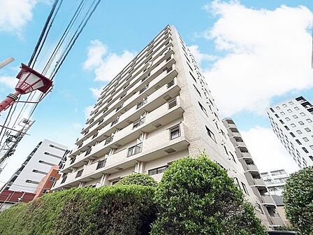 「～サンレイ浅草～」小学校650ｍ、スーパー170ｍ、公園150ｍ。歩いて行ける距離にお買い物施設や教育施設が揃う街並み。子育て世帯も住みやすい、便利な住環境です。