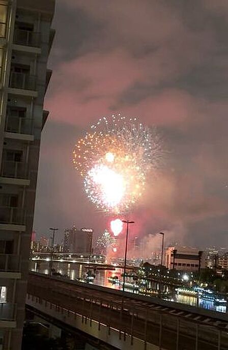 「~花火大会も望めます~」夏の風物詩。6階から隅田川花火大会が望める、プレミアムビューです。