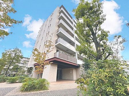 「 ~パークゲートメイツ西新井~」4階×南向き。70.51平米の住戸。2023年5月にリフォーム完了済のマンションです。