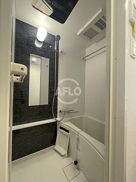 画像7:エスリードレジデンス本町パークフロント　浴室