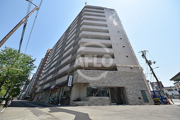 ロイヤルハイツ河田 ｜大阪府大阪市西区九条南2丁目(賃貸マンション2LDK・7階・52.00㎡)の写真 その1