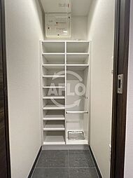 プレミストタワー大阪新町ローレルコート　シューズボックス