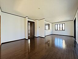 熊本市南区護藤町　中古戸建 3LDKのリビング/ダイニング