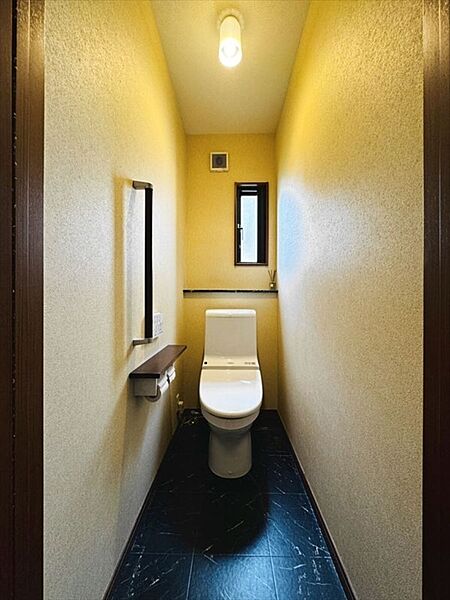 トイレを拡大表示