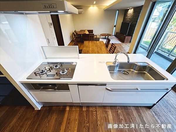 キッチンを拡大表示