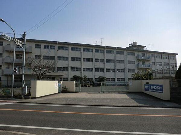 画像17:吉田中学校(2、200m)