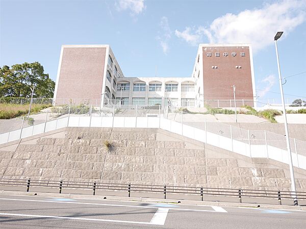 画像16:苅田中学校(3、100m)