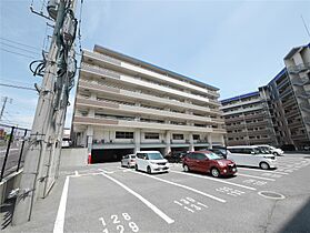 ニューガイア四季彩の丘Ａ棟  ｜ 福岡県北九州市小倉南区沼新町1丁目（賃貸マンション2LDK・4階・64.77㎡） その1