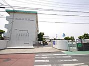 湯川小学校(640m)