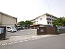 周辺：湯川中学校(300m)
