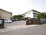 周辺：湯川中学校(900m)