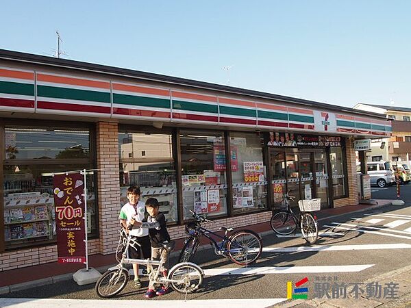 画像17:セブンイレブン荒尾山の手店 