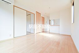 キャトルセゾンD棟 101 1階2LDKのリビング/ダイニング