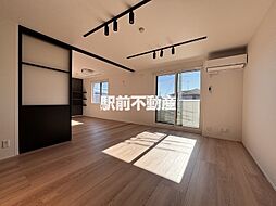 ロイヤルグレース 201 2階3LDKのリビング/ダイニング