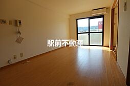 マウンテン・ヒル五番館 105 1階1LDKのリビング/ダイニング