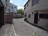 外観：前面道路