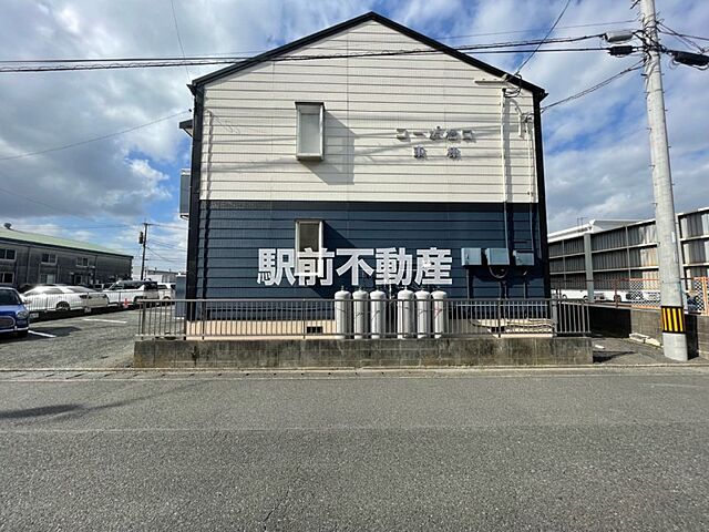 7 / 18