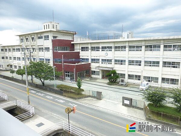 画像3:長峰小学校 