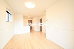 カバナトゥアン　メゾン　B 101 1階1LDKのリビング/ダイニング