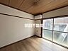 寝室：部屋