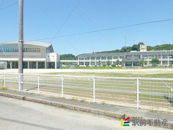 画像26:見崎中学校 