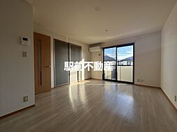 キャッスル徳久B棟 205 2階2LDKのリビング/ダイニング