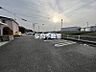 駐車場：外観